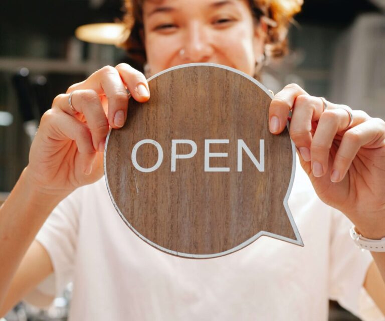 6 Ways Restaurants Can Reach Customers
