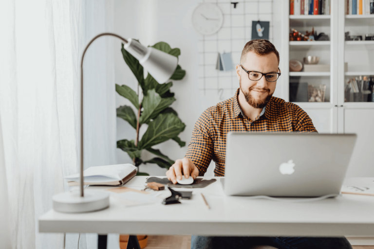 How to Use Social Media to Manage Your Online Presence