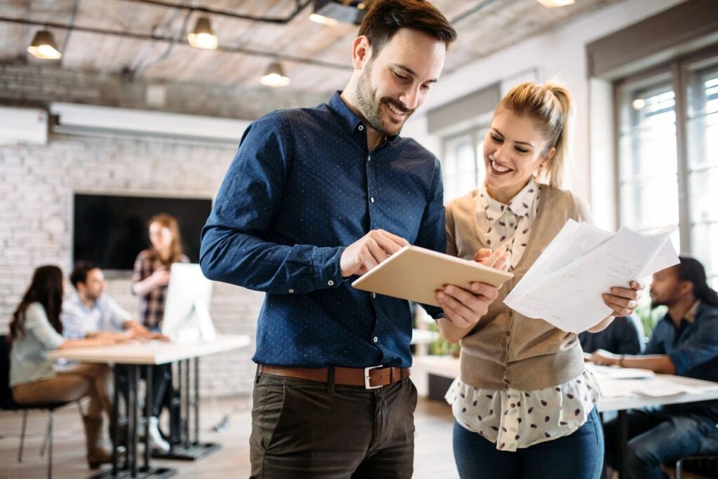 Budgeting Tips for Maximizing ROI in Social Media Advertising