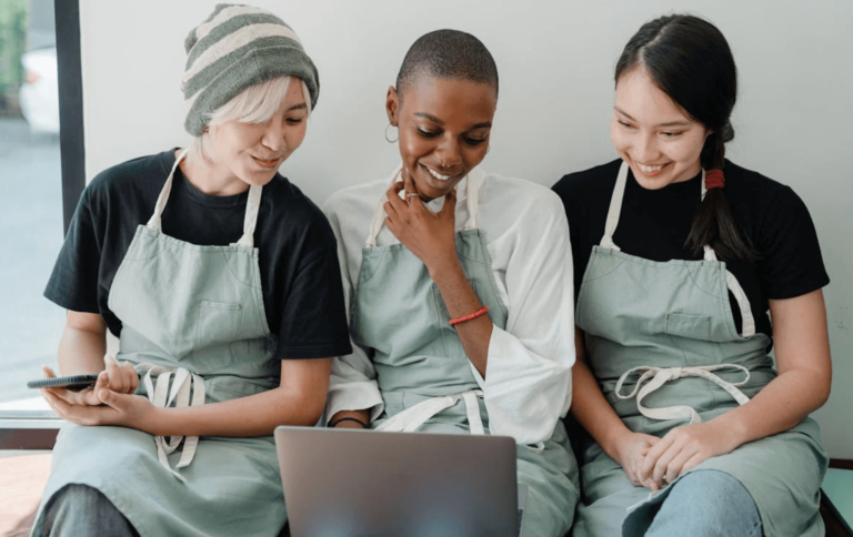 How Hospitality Teams Can Collaborate for Social Media