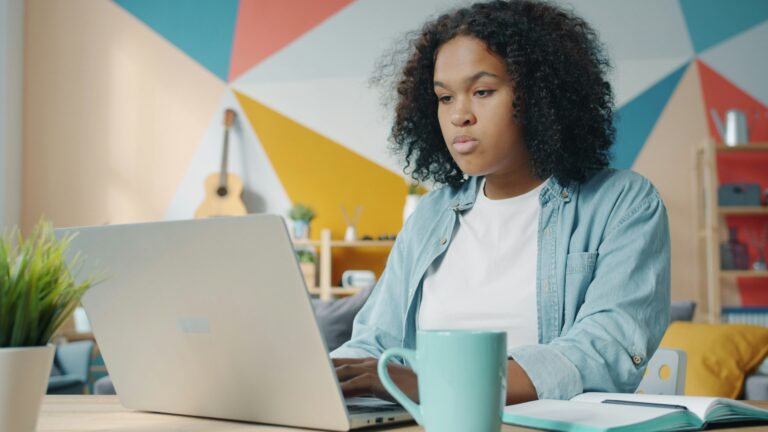 How Graduate Programs Prepare You for Leadership in Digital Marketing